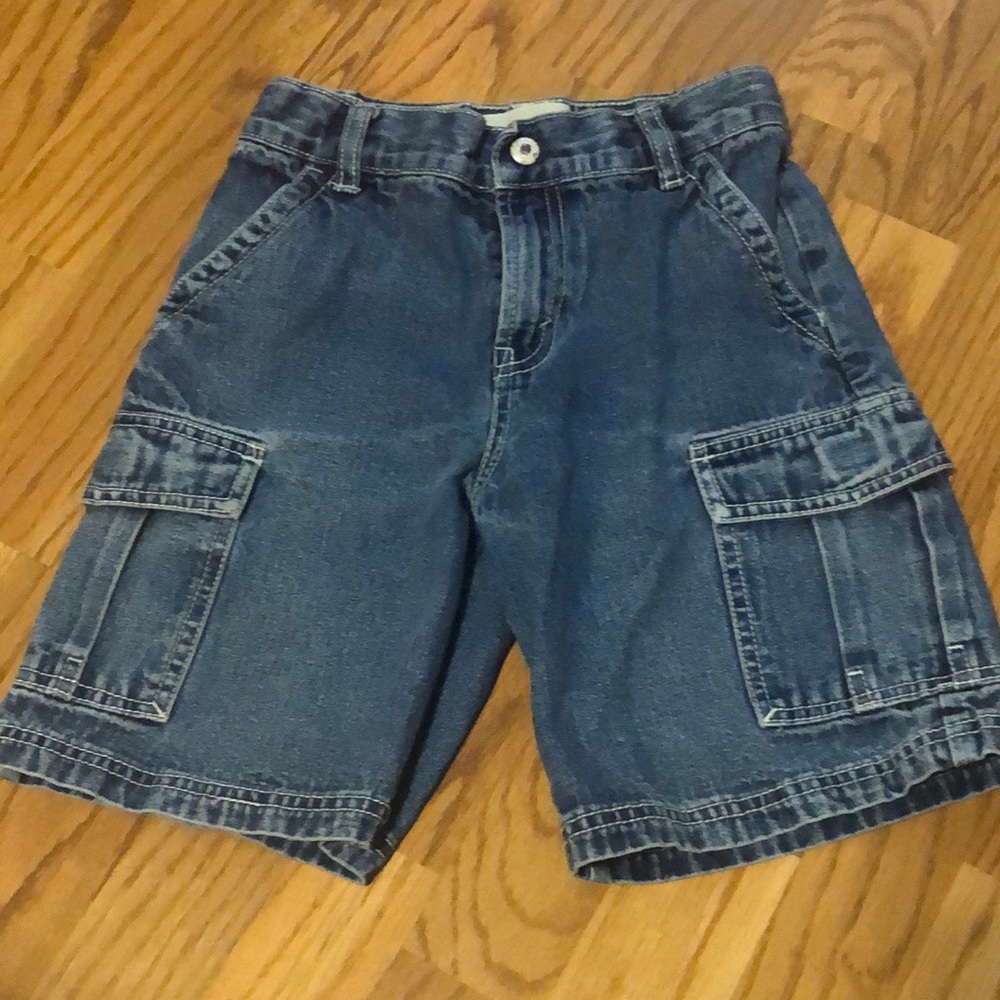 Boys size 7